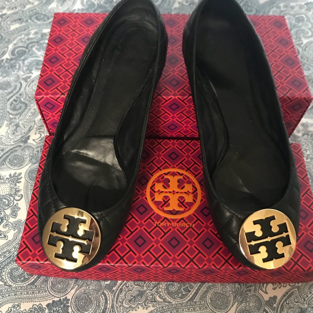 TORY BURCH QUILTED BLACK LEATHER FLATS SIZE 9